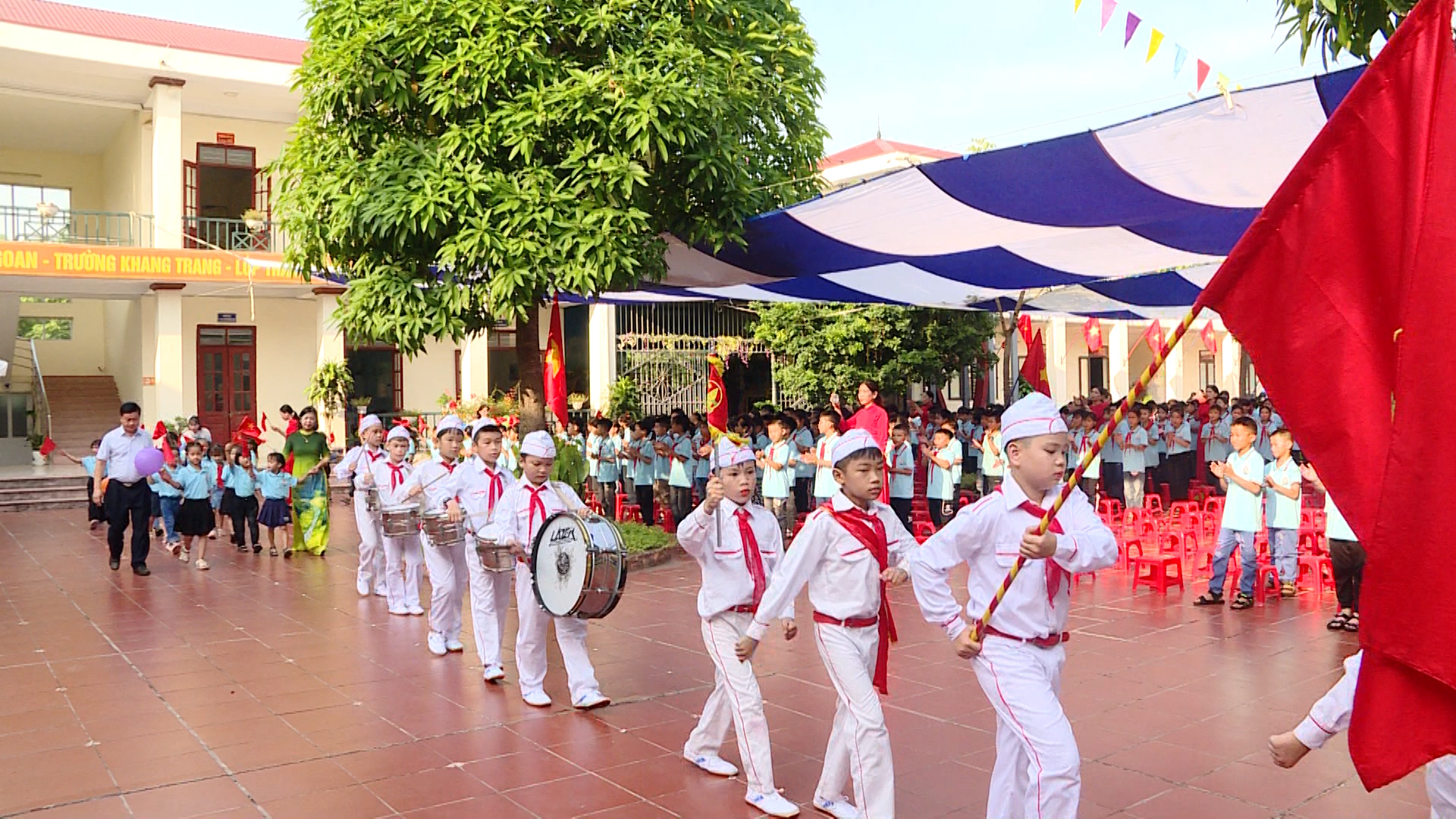 Hình ảnh lễ khai giảng năm học mới Hình ảnh lễ khai giảng năm học mới