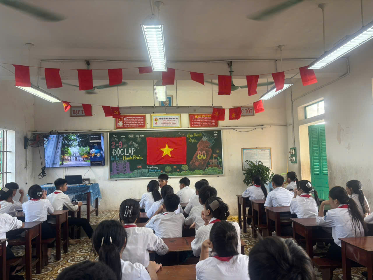 TRƯỜNG THCS GIAO YẾN LONG TRỌNG KHAI GIẢNG NĂM HỌC MỚI 2025–2026